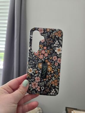 S24 Loopy Case